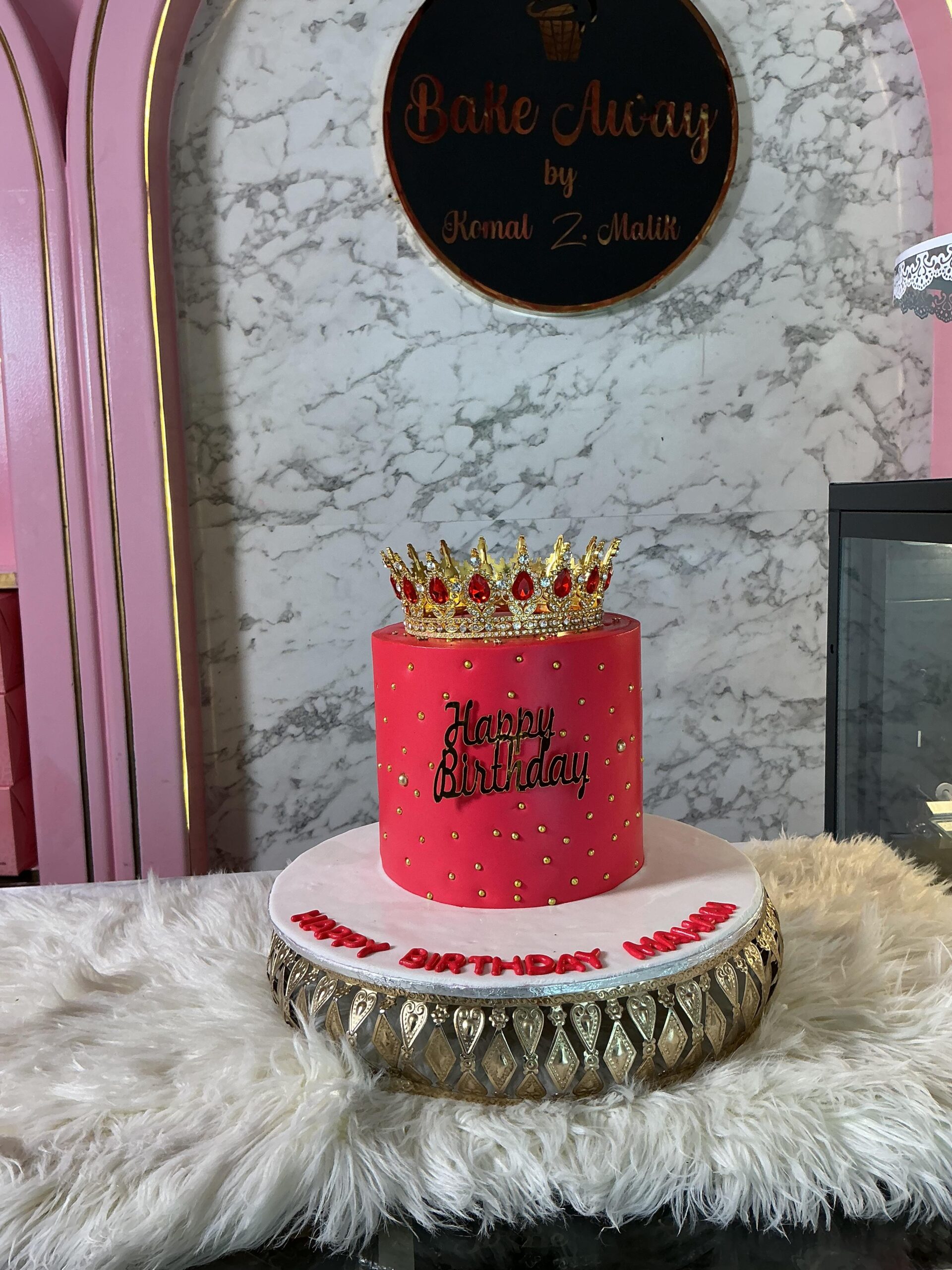 Luxurious Ruby Crown Chocolate Fudge Luxurious Ruby Crown Chocolate Fudge